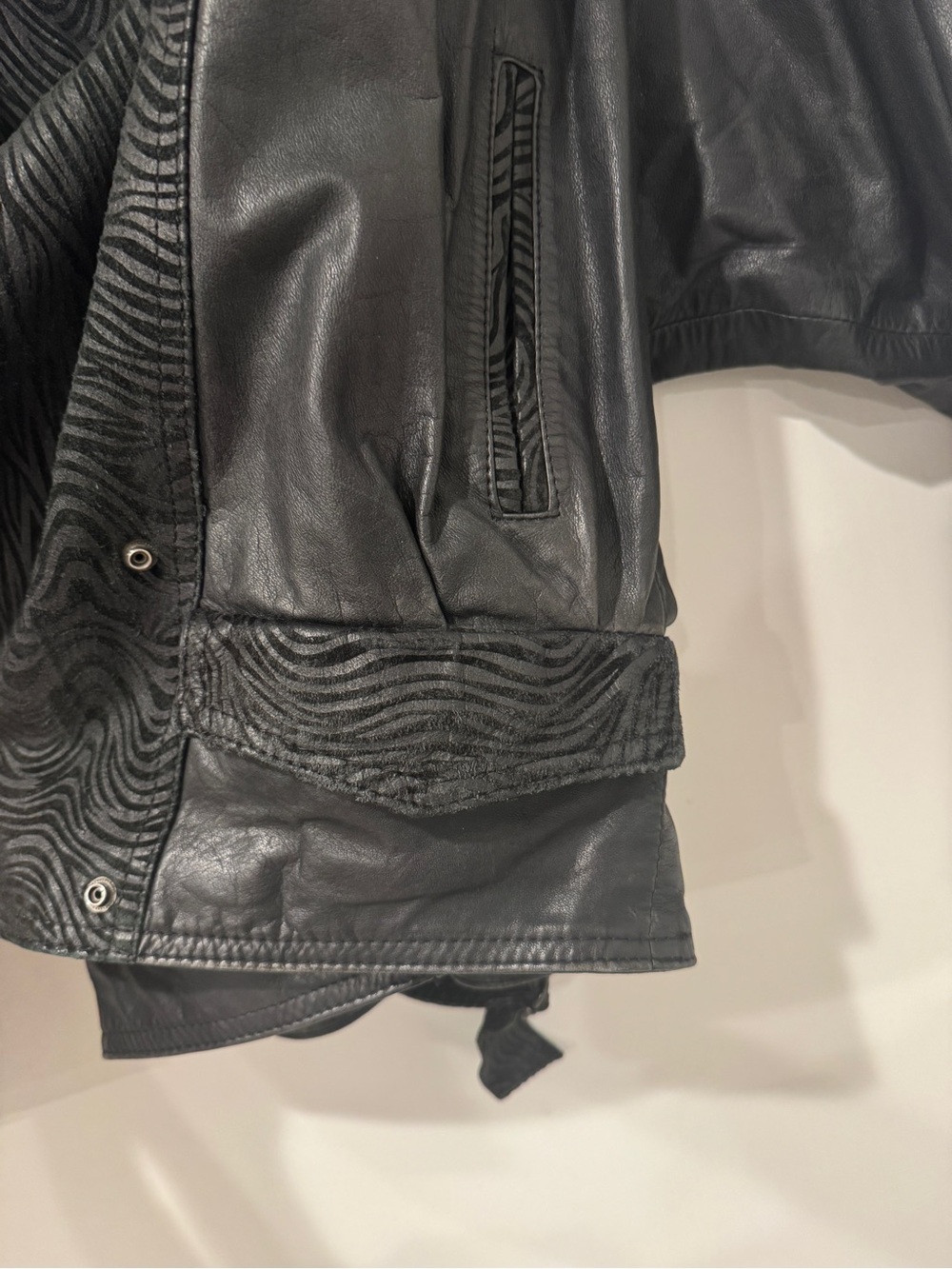 Vintage Black Med Winlit 100% Genuine Leather Jacket - Picture 12 of 17
